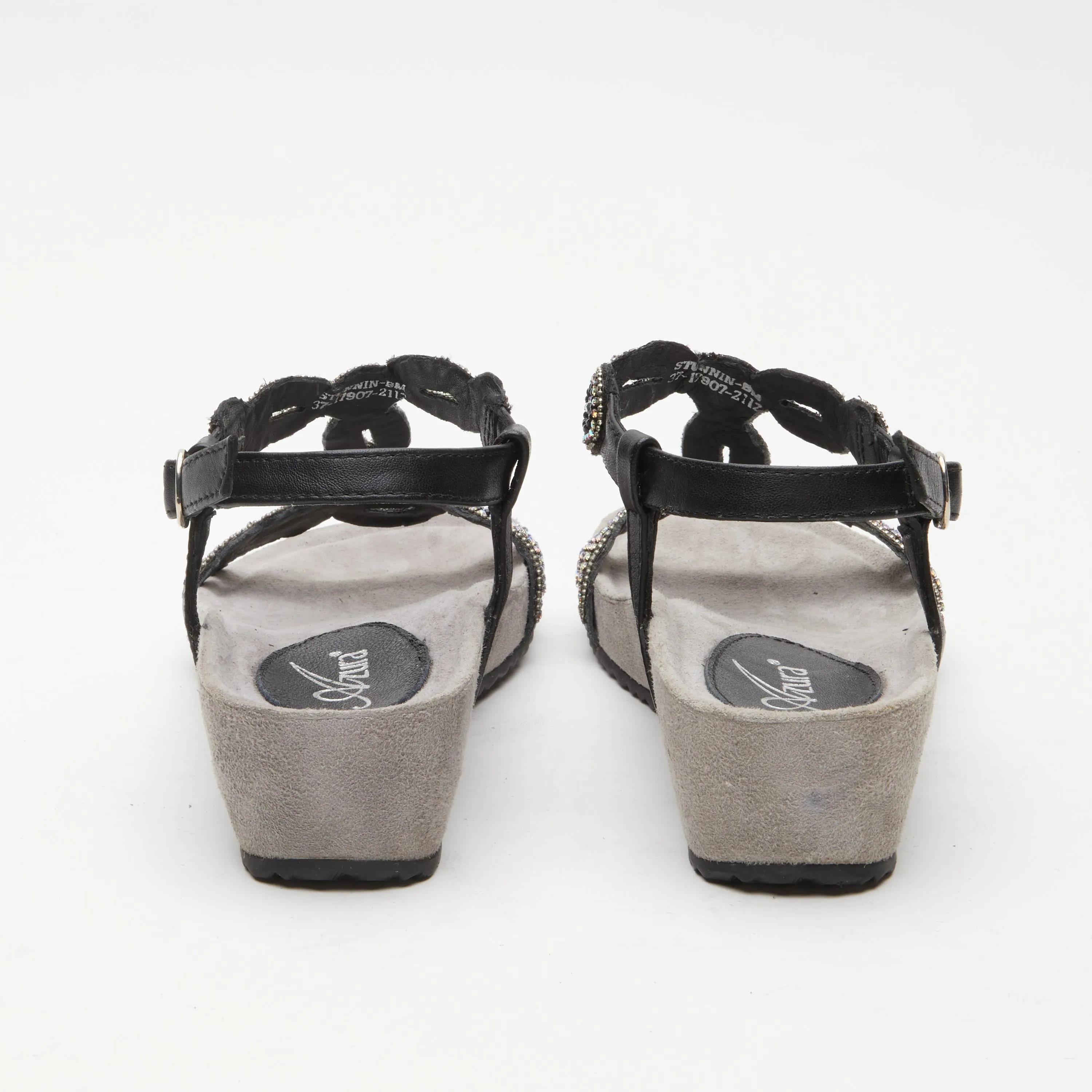 AZURA STUNNIN T-STRAP SANDALS