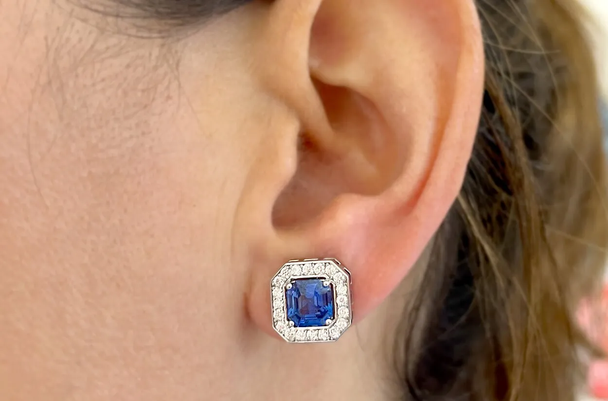 Earrings 18kt Gold Cushion Blue Sapphires & Diamonds Halo Studs