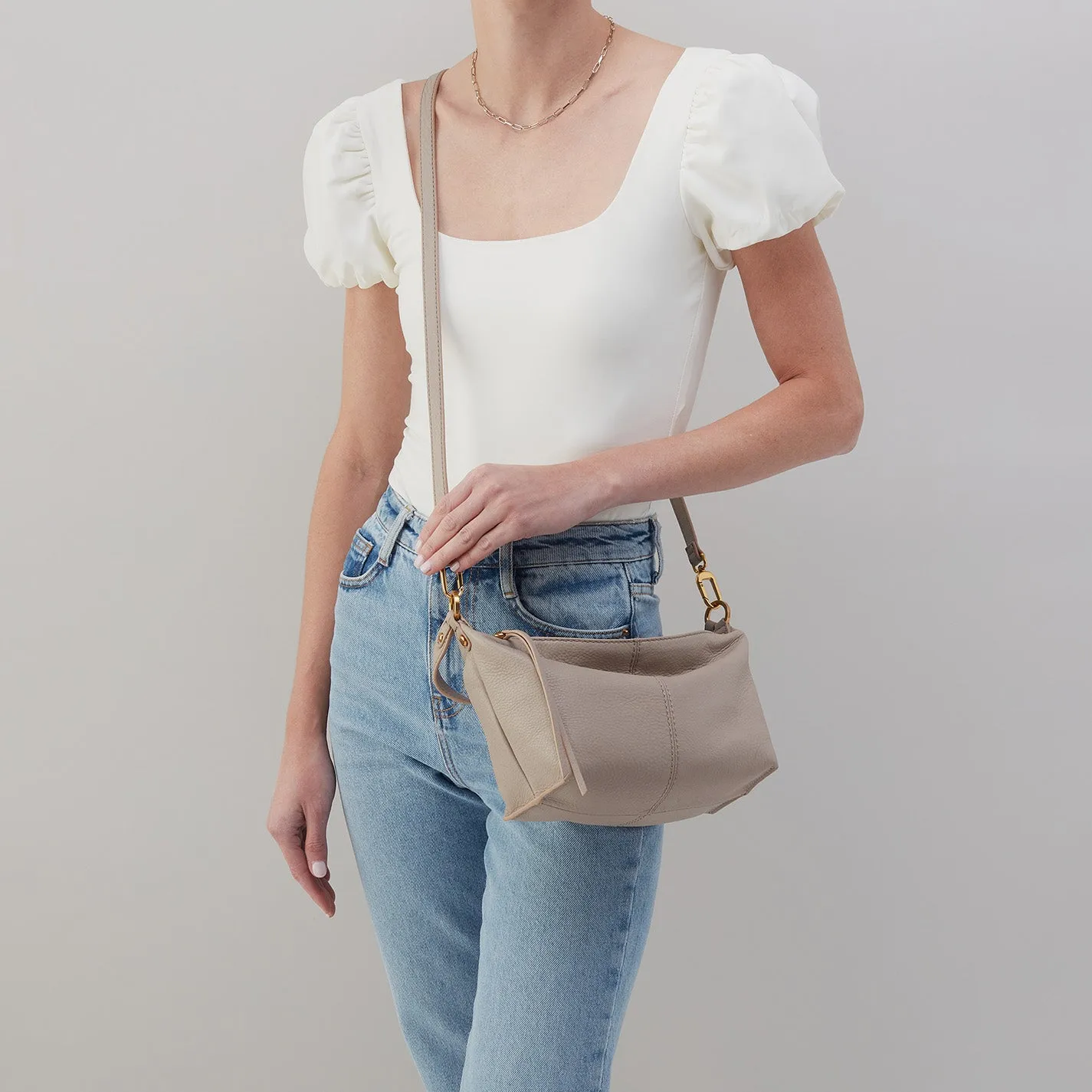 Laguna Crossbody In Pebbled Leather - Taupe